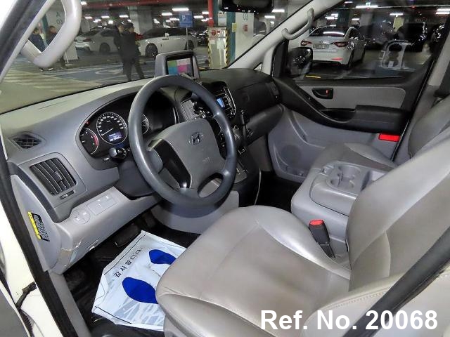  Hyundai / Grand Starex Stock No. 20068